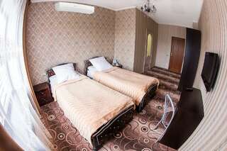 Гостиница Империал Брянск Комната полулюкс с 2 односпальными кроватями-2